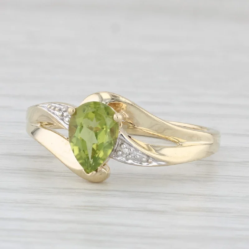 pear cut engagement rings for women-0.75ct Peridot Solitaire Ring 10k Yellow Gold Size 7 Bypass Teardrop